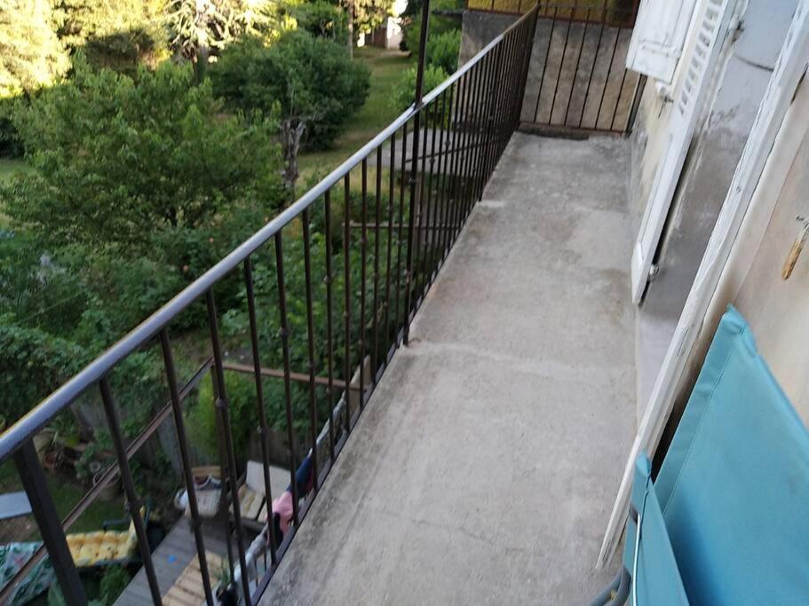Des Lucioles 2 Apartment *